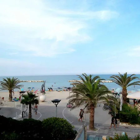Mon Marina Piccola